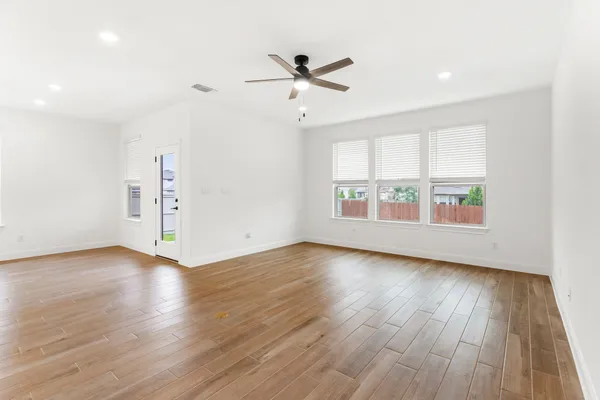 $3,200 | 201 Bristlecone Bend, Liberty Hill, TX 78642