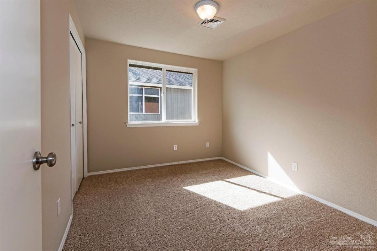 2233 Southwest 22nd Street Redmond, OR 97756 - Photo 18 of 22 Additional Photo