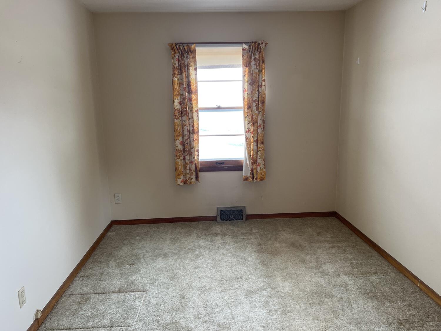 3305 Whistle Lane Two Rivers, WI 54241 - Photo 22 of 27 Bedroom