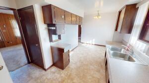 3305 Whistle Lane Two Rivers, WI 54241 - Photo 4 of 27 Kitchen