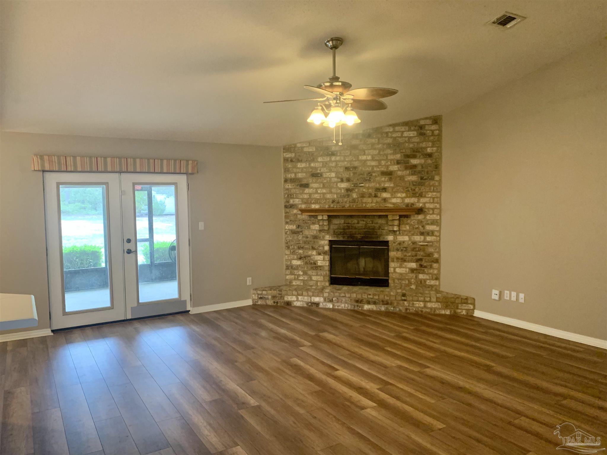 5836 Gulf Road Milton, FL 32583 - Photo 3 of 20