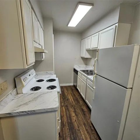 $995 | 3911 Prescott Avenue, Dallas, TX 75219