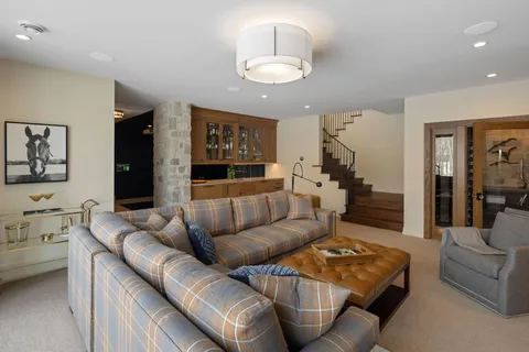 $3,150,000 | 4972 Bridgevine Way, Independence, MN 55359