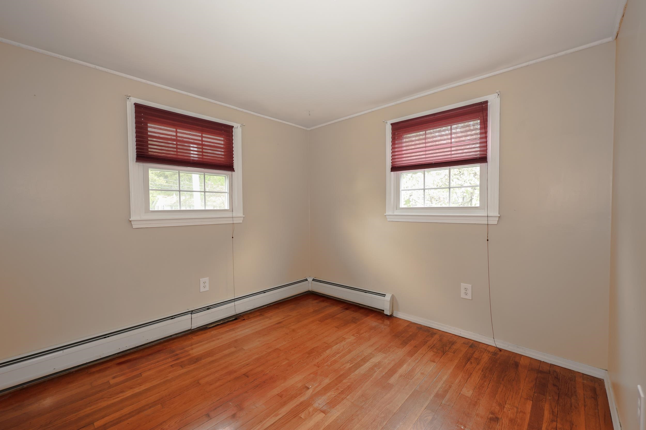 15 Raymond Drive Merrimack, NH 03054 - Photo 33 of 42