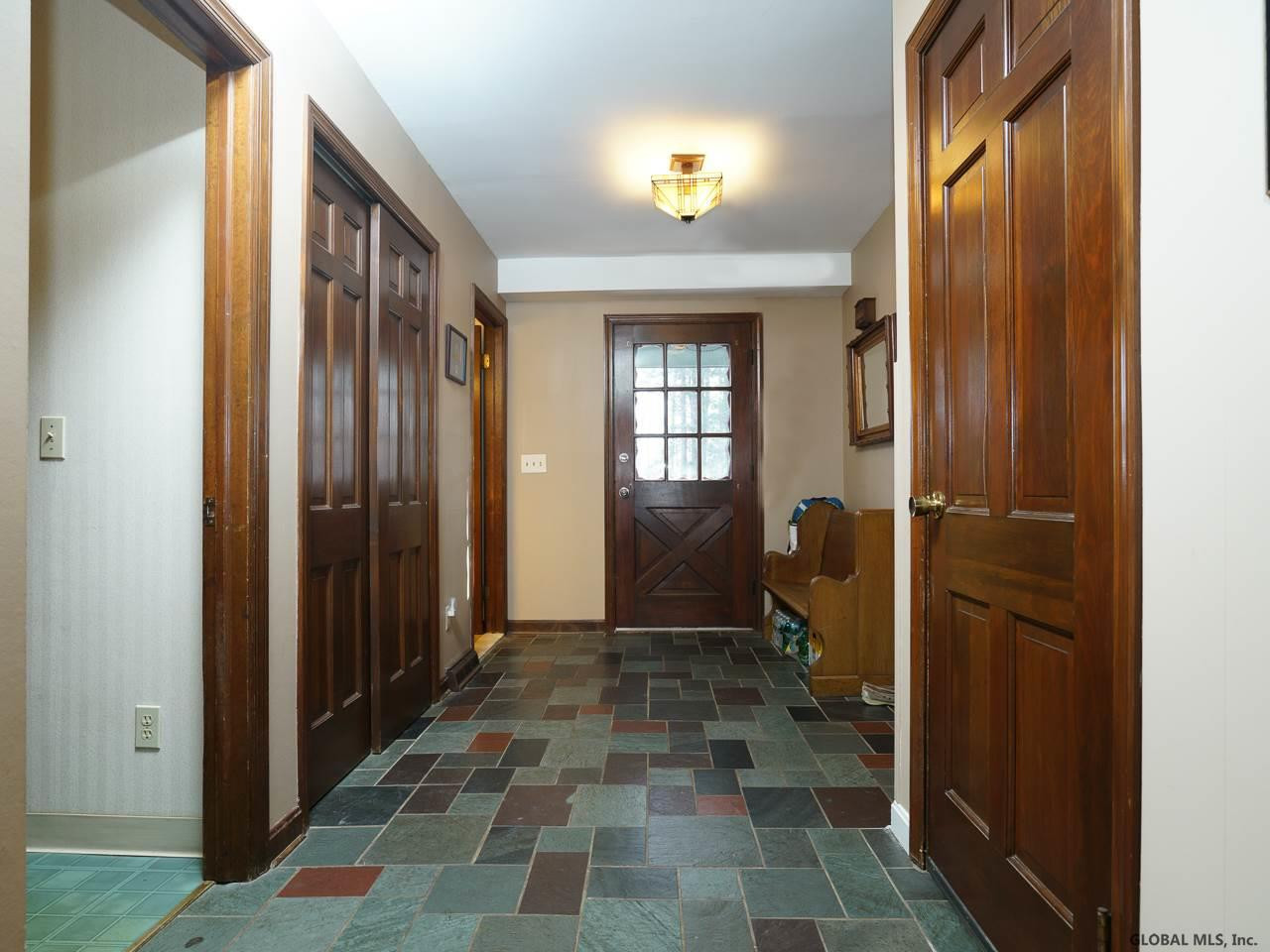 5 Coventry Road Bethlehem, NY 12077 - Photo 2 of 25 Photo 2