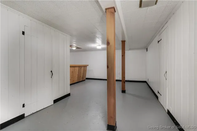 $248,900 | 111 Rossmoore Drive, New Albany, IN 47150