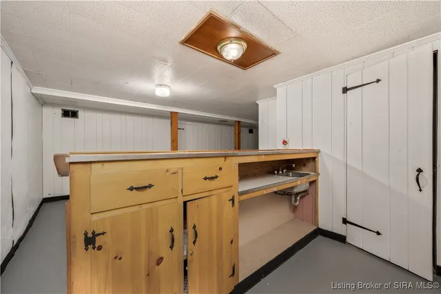 $248,900 | 111 Rossmoore Drive, New Albany, IN 47150