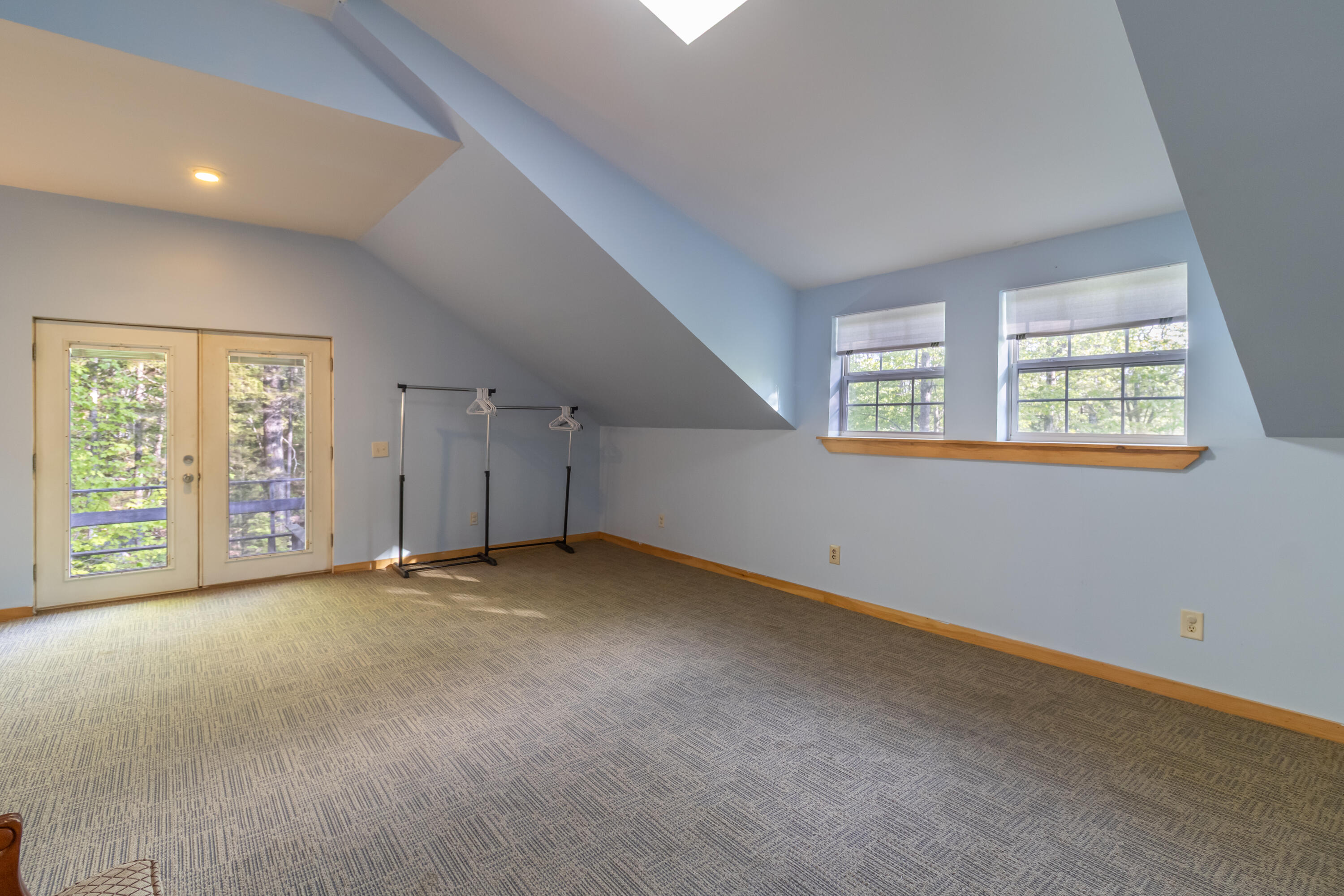 57 Sunset Road Dedham, ME 04429 - Photo 24 of 40 57 Sunset Road Interiors-19