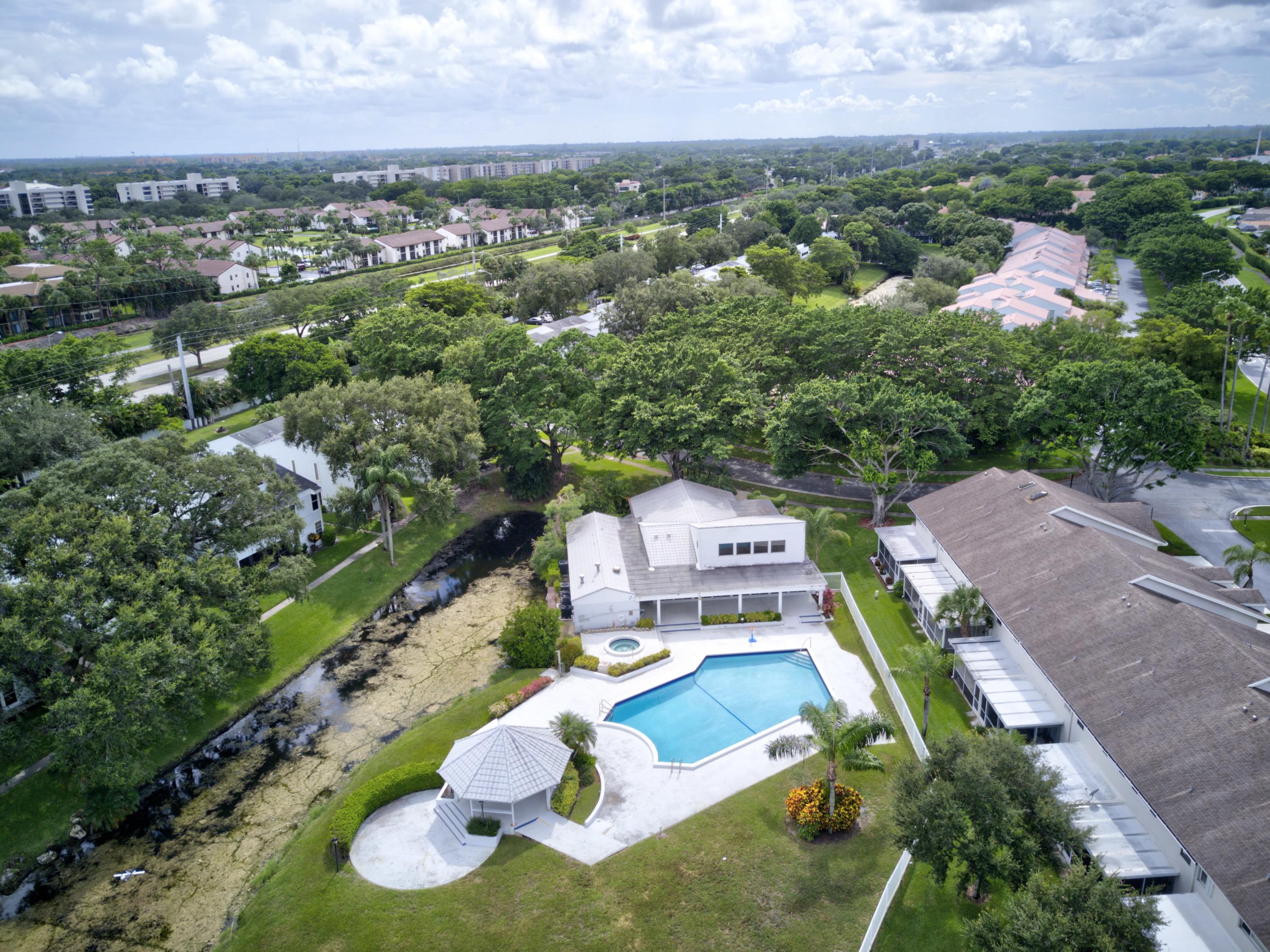 6101 Old Court Road, Unit 239B Boca Raton, FL 33433 - Photo 5 of 31 Community Pool