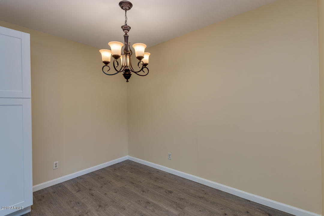 5525 East Thomas Road, Unit R13 Phoenix, AZ 85018 - Photo 13 of 25 16-Thomas
