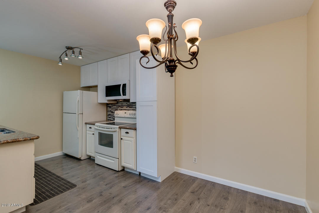5525 East Thomas Road, Unit R13 Phoenix, AZ 85018 - Photo 15 of 25 17-Thomas