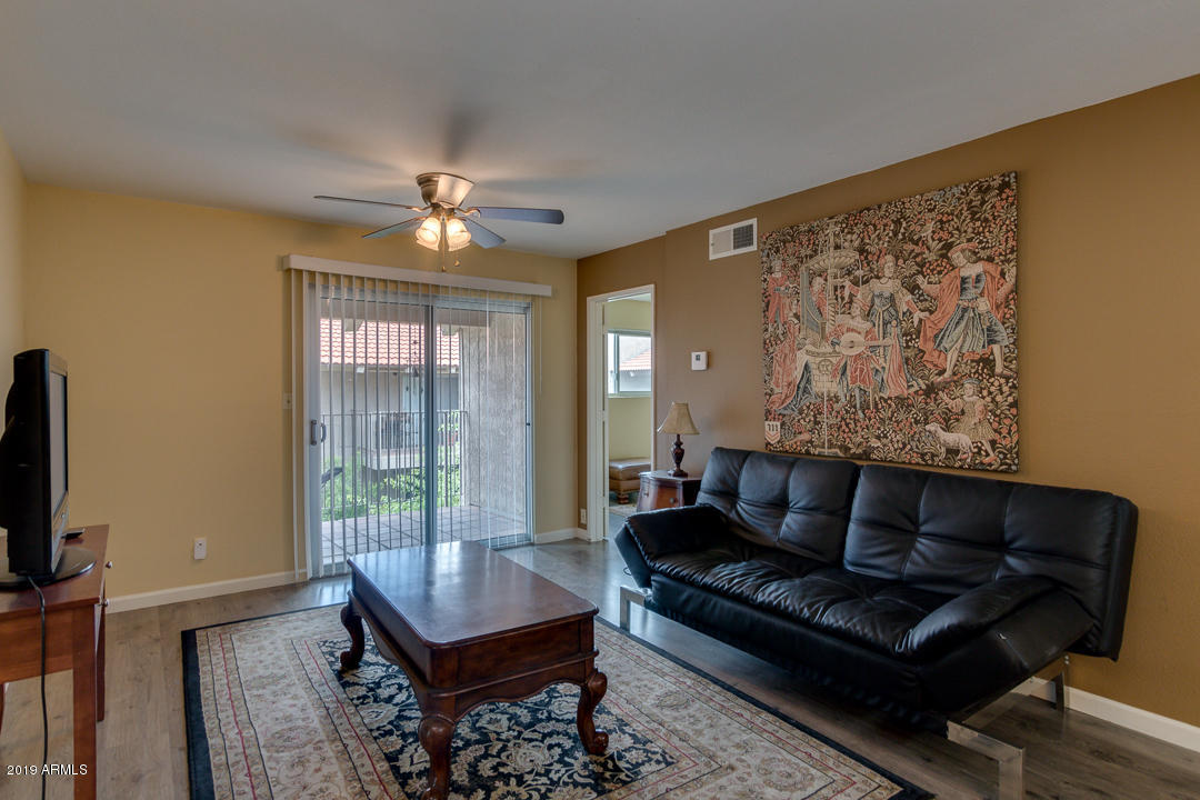 5525 East Thomas Road, Unit R13 Phoenix, AZ 85018 - Photo 4 of 25 05-Thomas