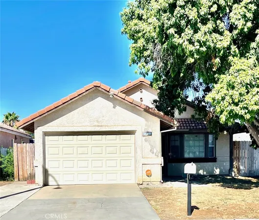 $2,100 | 1005 Lilac Street, Hemet, CA 92545