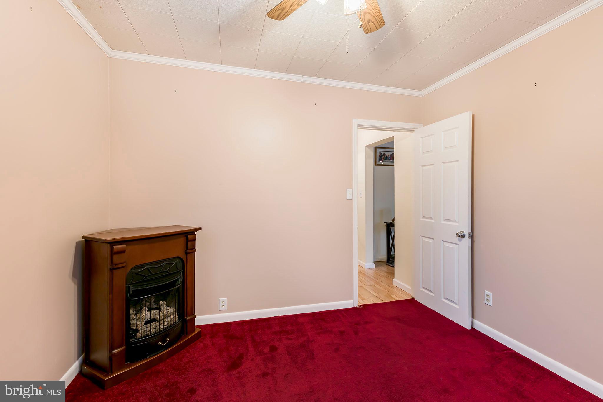 121 Old Mill Road Ephrata, PA 17522 - Photo 26 of 37 BR 2- portable propane heater- hookup is in LR