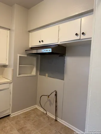 $875 | 644 Bailey Avenue, San Antonio, TX 78210