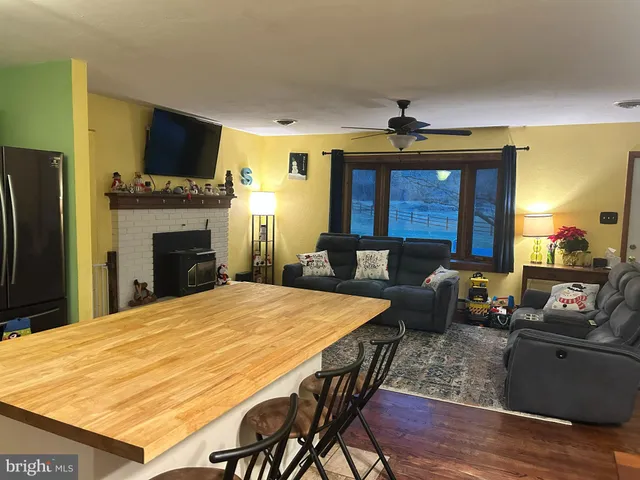 $314,900 | 20800 Emerald Drive, Hagerstown, MD 21742