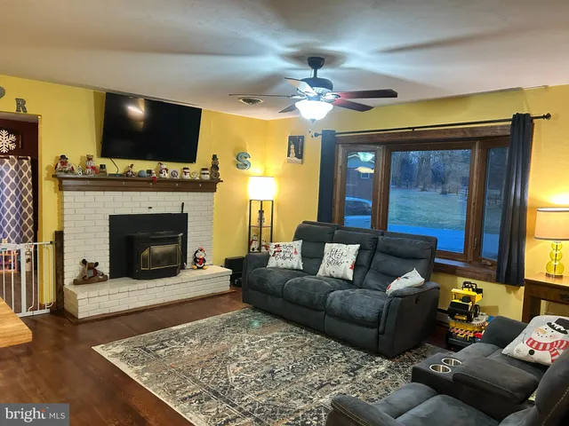 $314,900 | 20800 Emerald Drive, Hagerstown, MD 21742