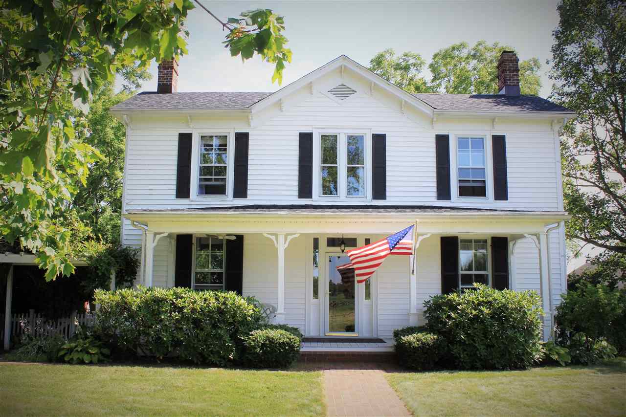 435 Baynes Road Waynesboro, VA 22980 - Photo 1 of 35 front view of a house with a yard