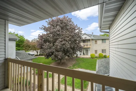 $249,900 | 9322 West Loomis Road, Unit 5, Franklin, WI 53132