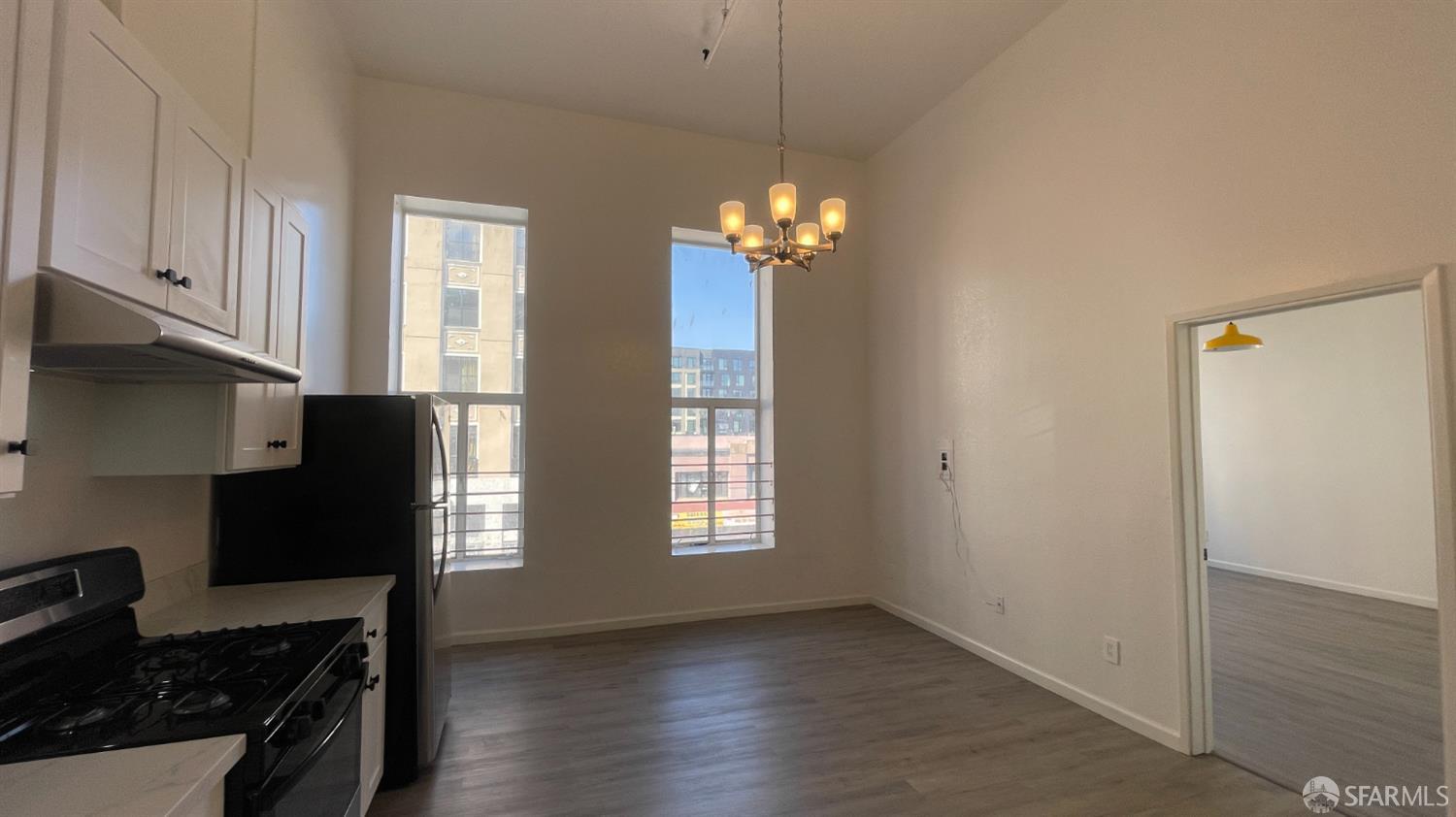 375 12th Street, Unit 6 Oakland, CA 94607 - Photo 2 of 8