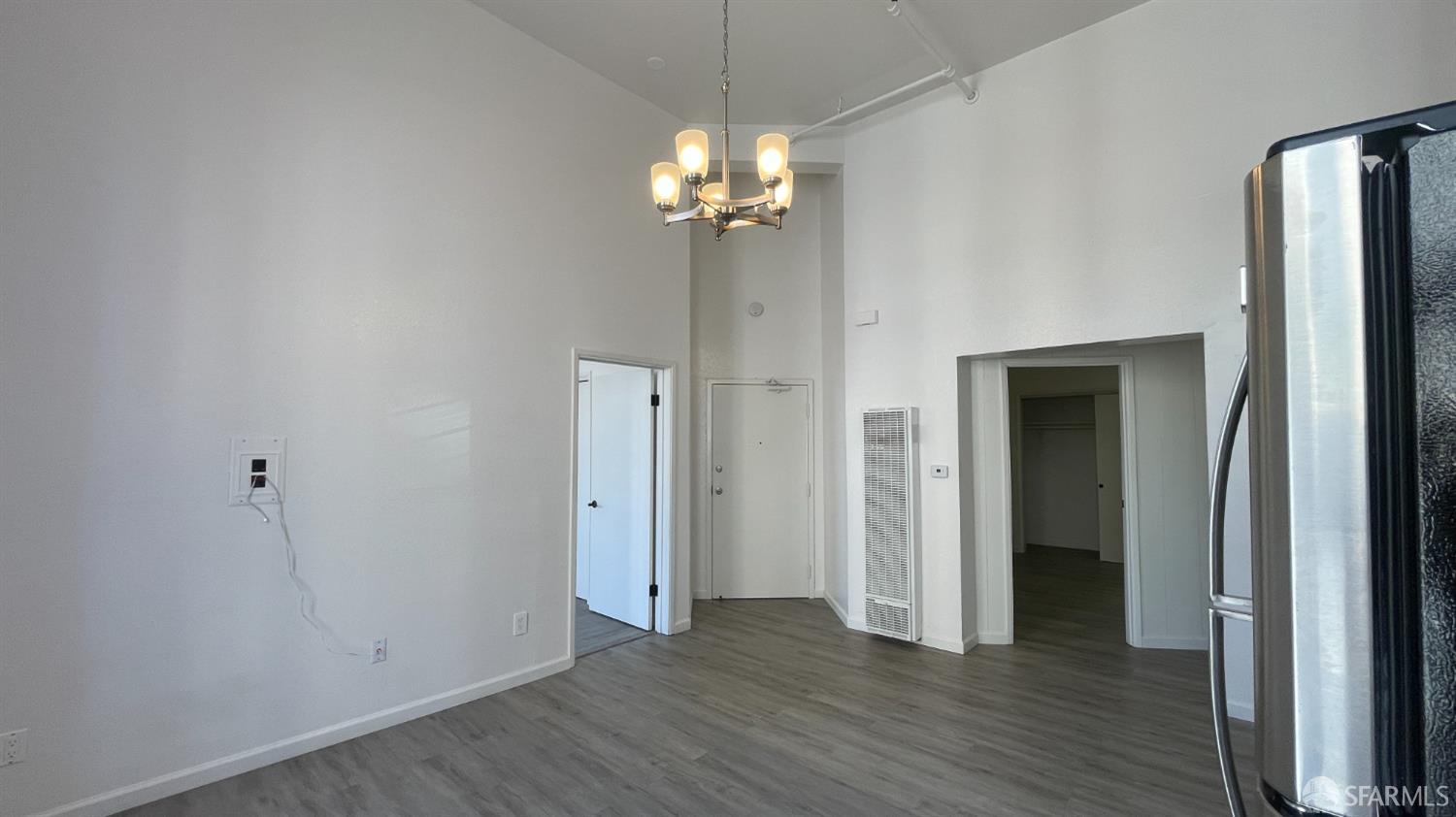 375 12th Street, Unit 6 Oakland, CA 94607 - Photo 3 of 8