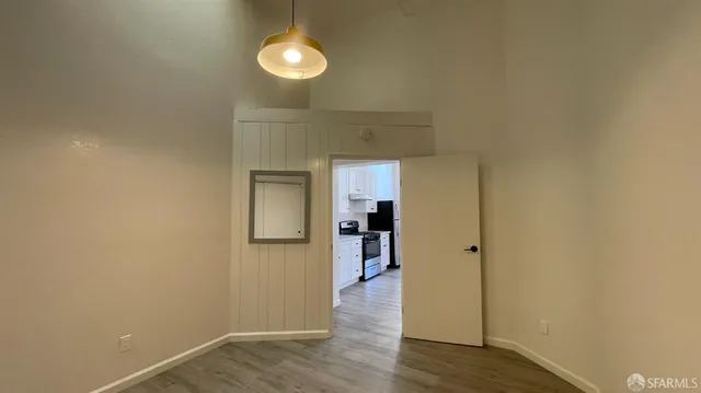 $2,100 | 375 12th Street, Unit 6, Oakland, CA 94607