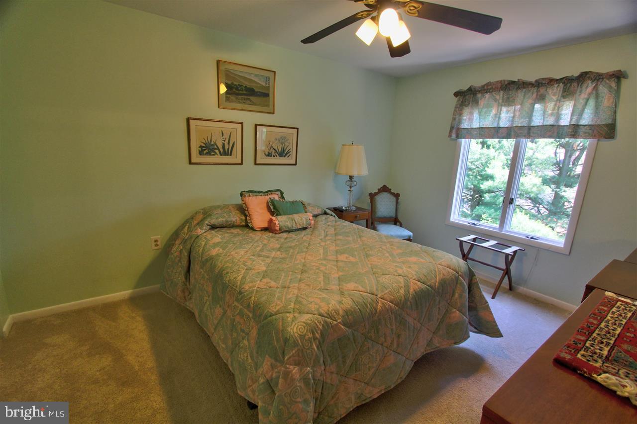1427 Appletree Road Harrisburg, PA 17110 - Photo 21 of 25 Gallery Image 21