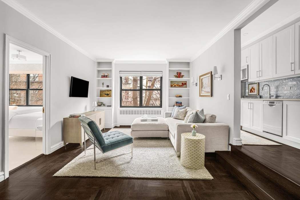 225 East 74th Street, Unit 2M Manhattan, NY 10021 - Photo 2 of 12