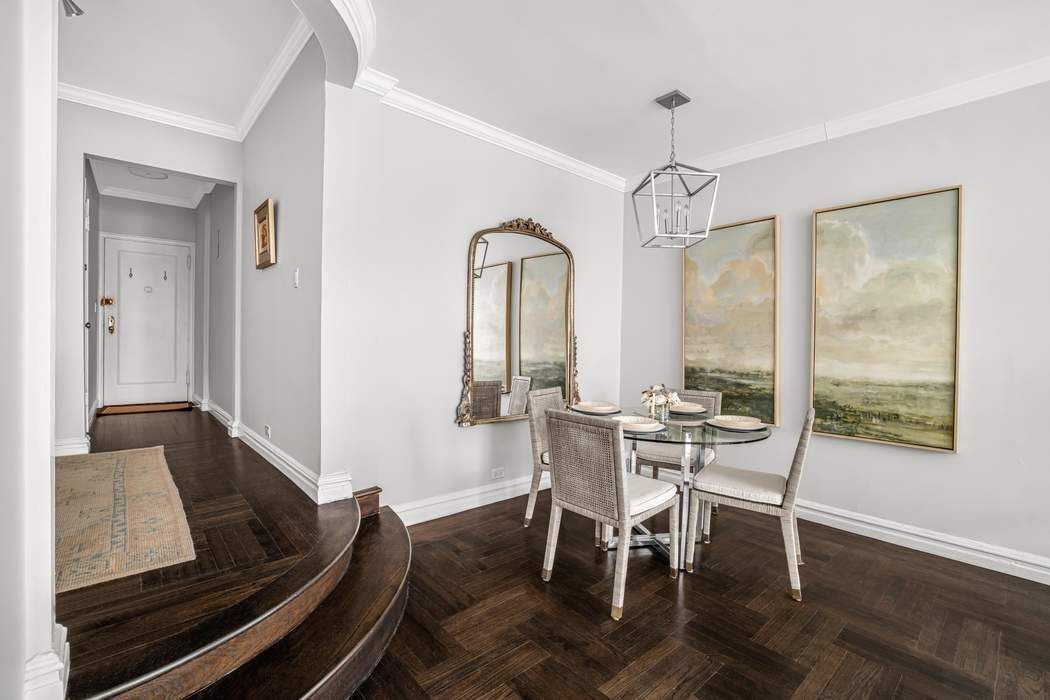 225 East 74th Street, Unit 2M Manhattan, NY 10021 - Photo 3 of 12