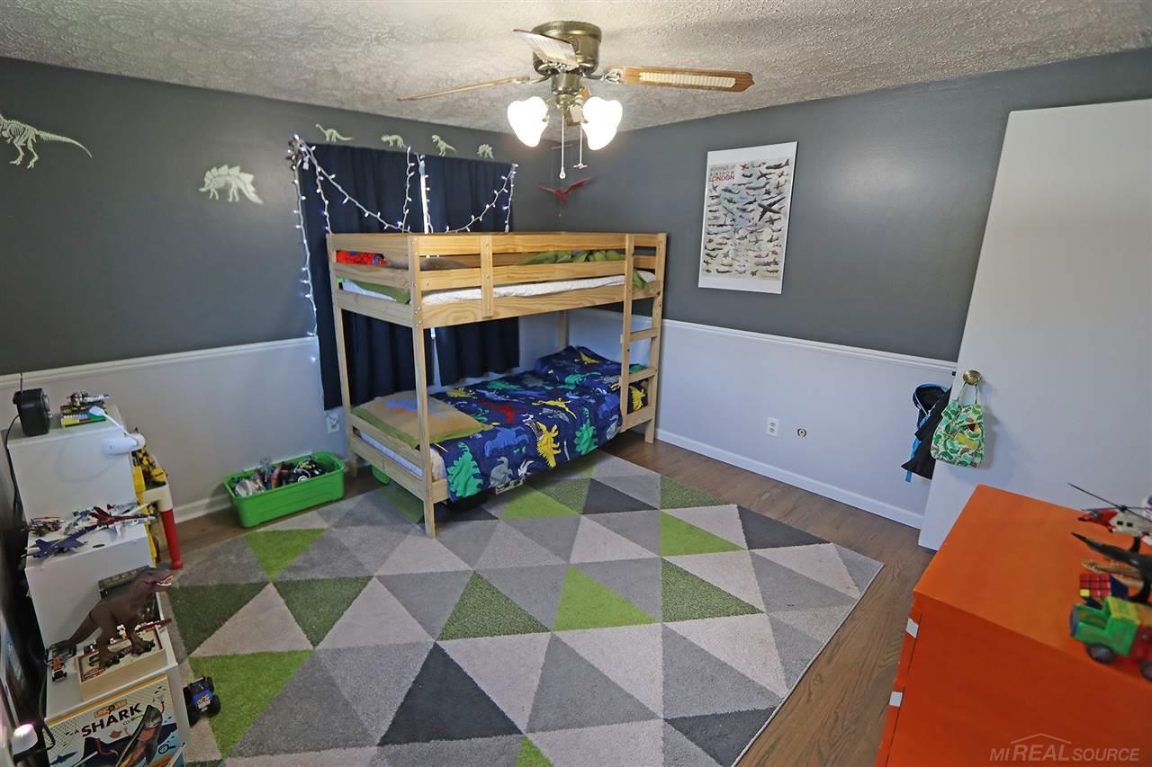 23325 Rochelle Street Macomb, MI 48042 - Photo 45 of 67 50011272-44.JPG