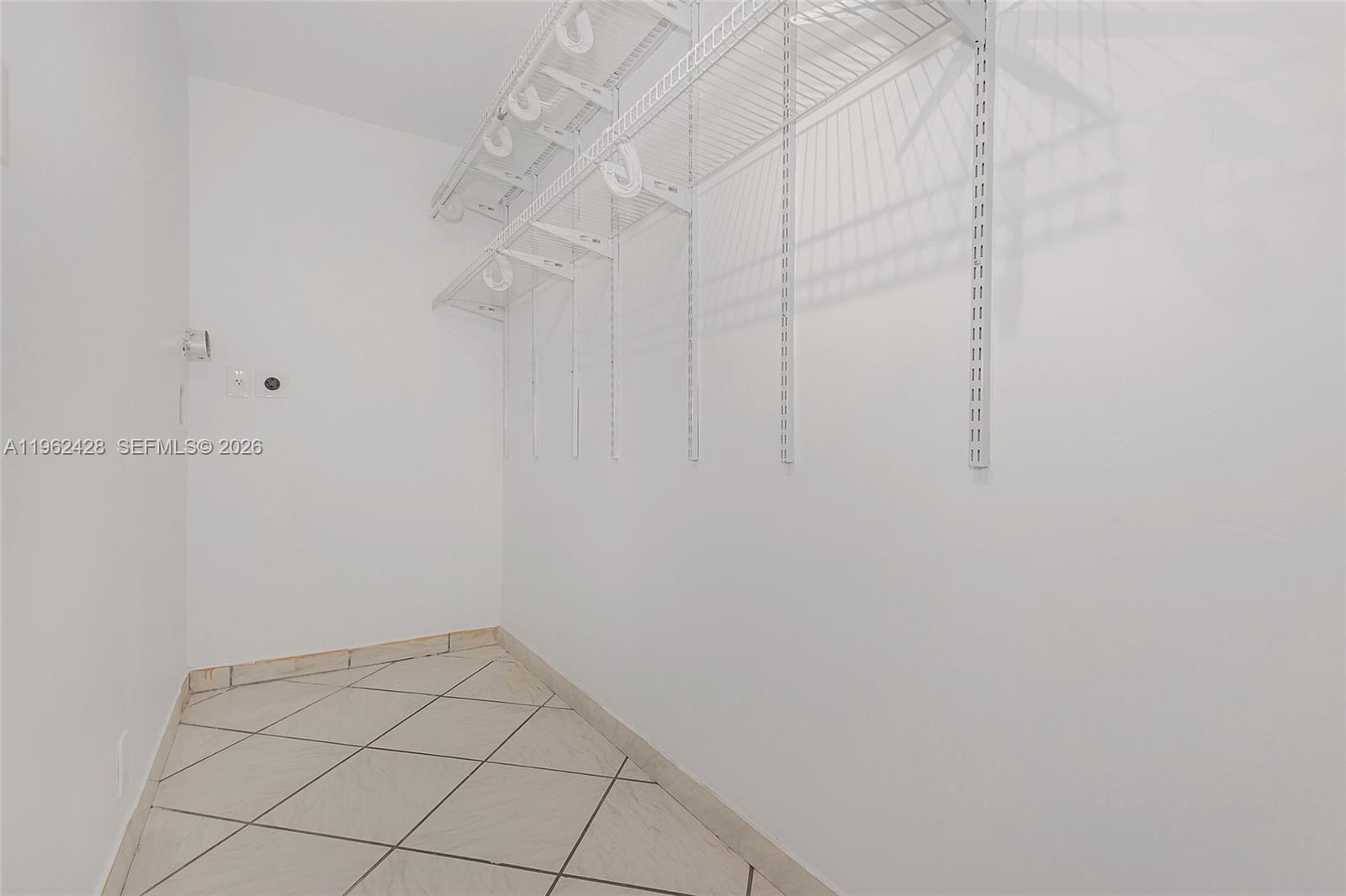 11941 Southwest 178th Terrace Miami, FL 33177 - Photo 29 of 33 a view of a small space