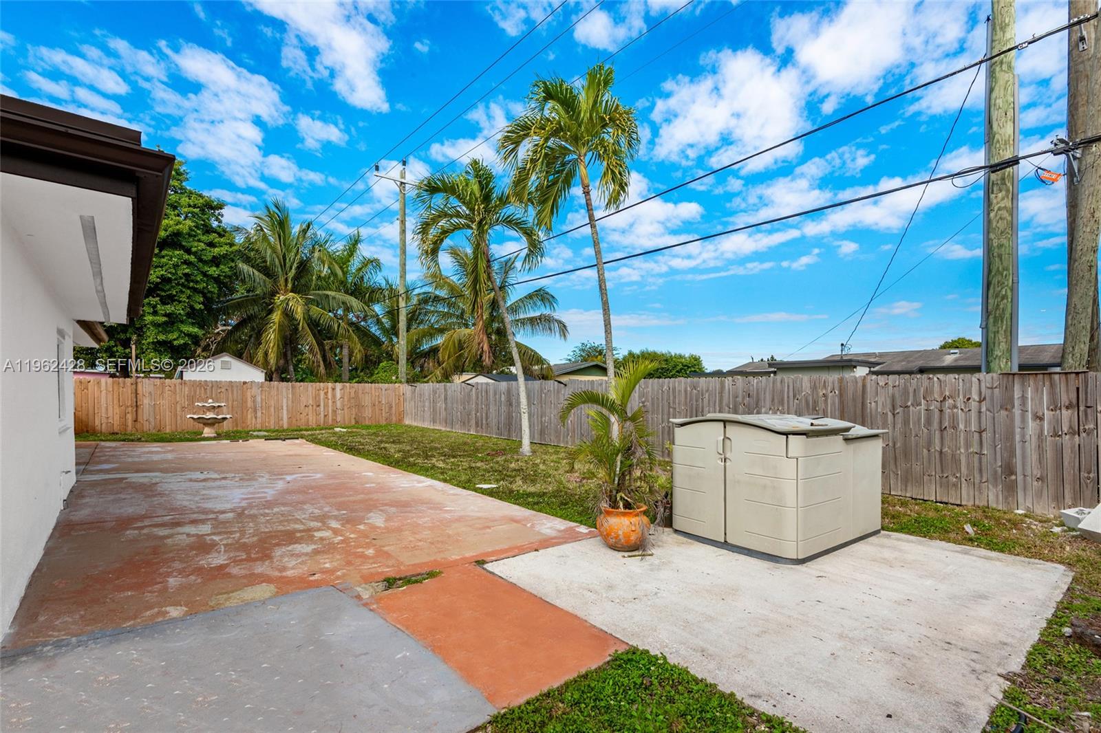 11941 Southwest 178th Terrace Miami, FL 33177 - Photo 32 of 33 a view of a backyard