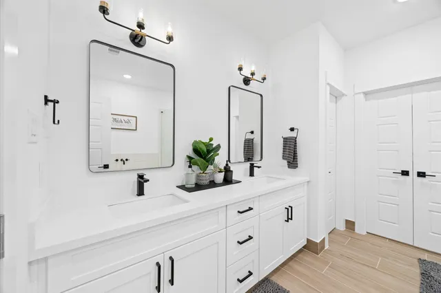 $2,345 | 5816 Highland Sky Lane, Houston, TX 77091