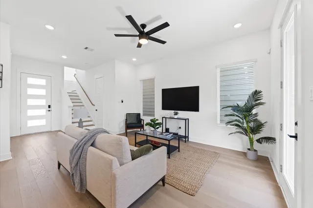 $2,345 | 5816 Highland Sky Lane, Houston, TX 77091