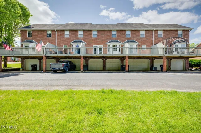 $249,900 | 143 Eagle View Private Drive, Unit 143, Blountville, TN 37617