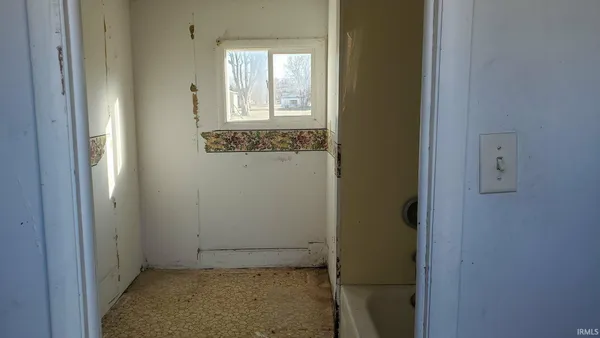 $29,900 | 333 East Ohio Street, Dunkirk, IN 47336