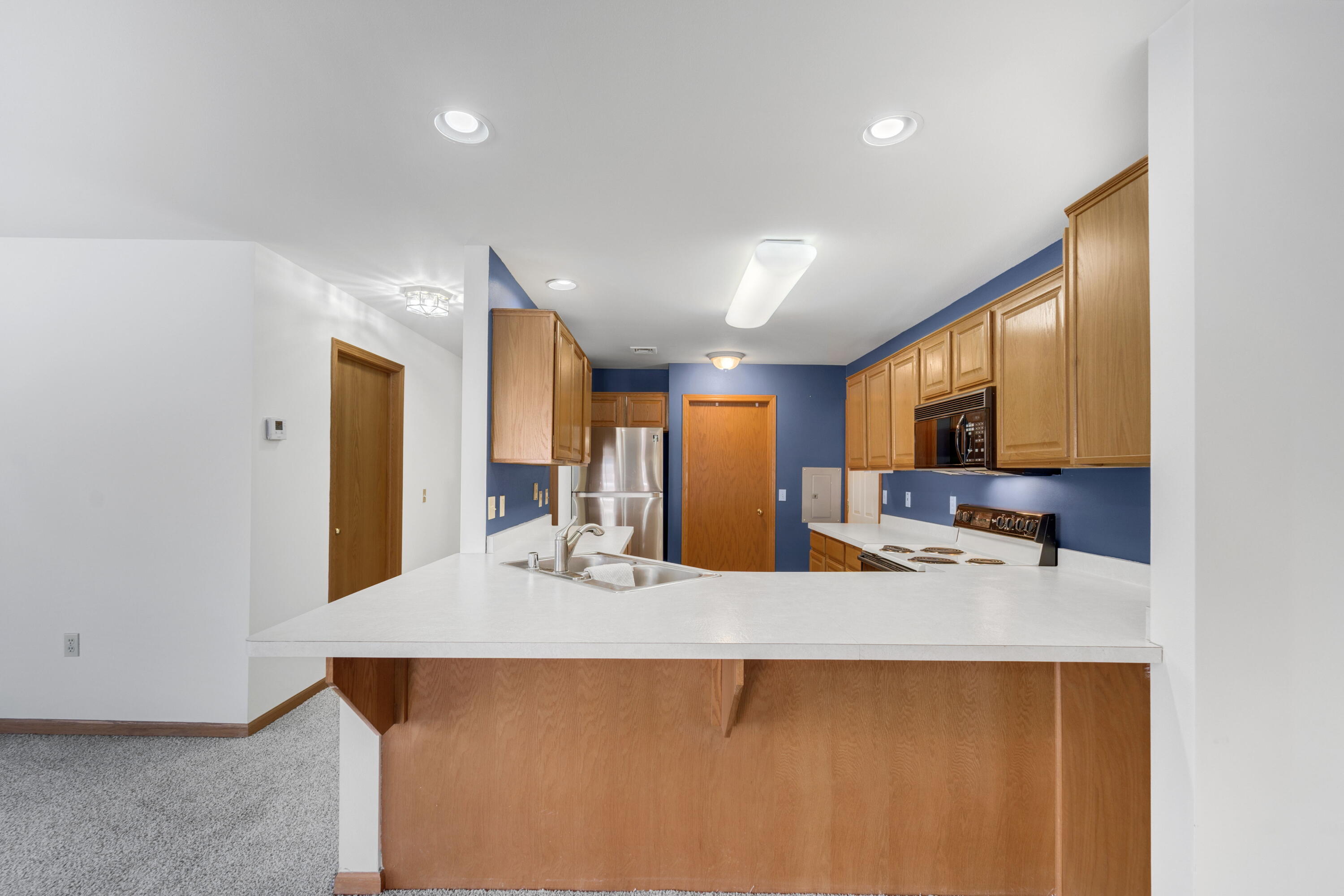 173 Heidel Road Thiensville, WI 53092 - Photo 11 of 34 Kitchen Off Dining Room