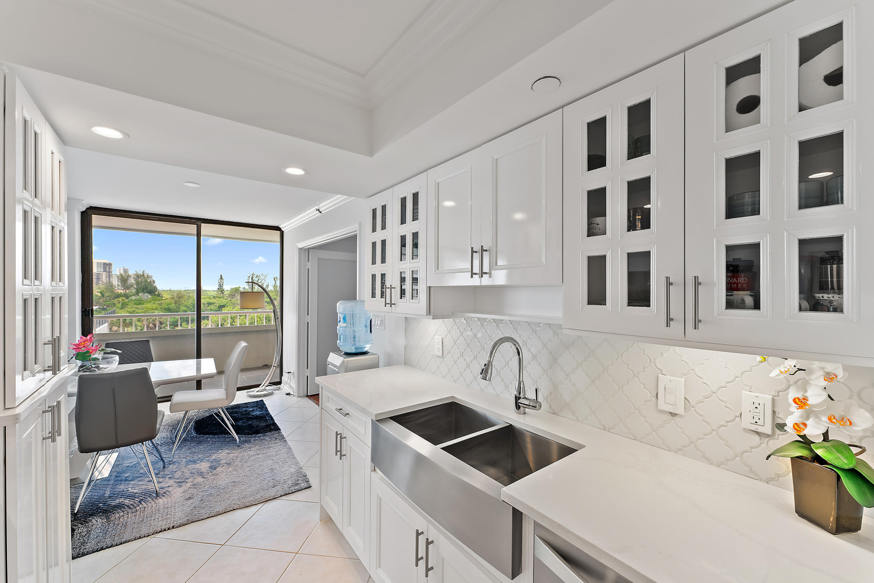 5280 North Ocean Drive, Unit 2F Singer Island, FL 33404 - Photo 17 of 92 Kitchen