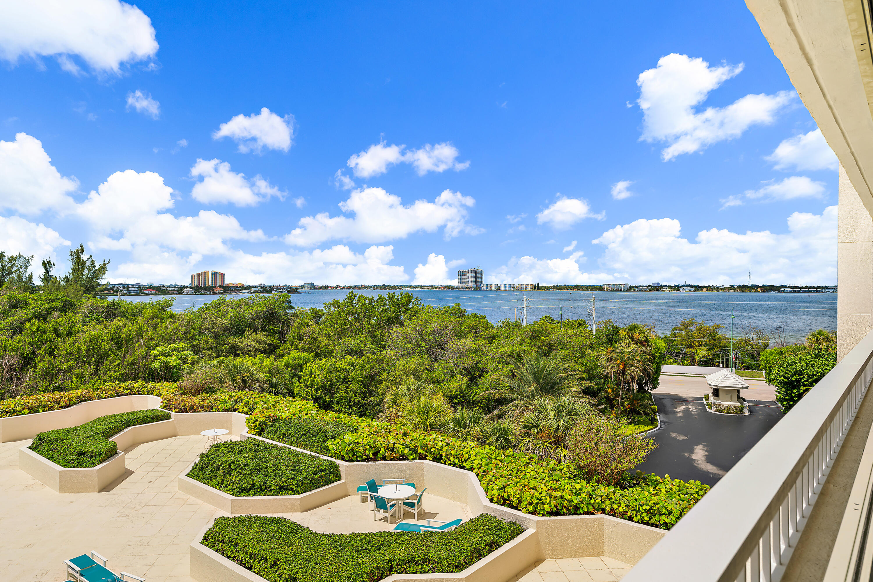 5280 North Ocean Drive, Unit 2F Singer Island, FL 33404 - Photo 22 of 92 Intracoastal Views