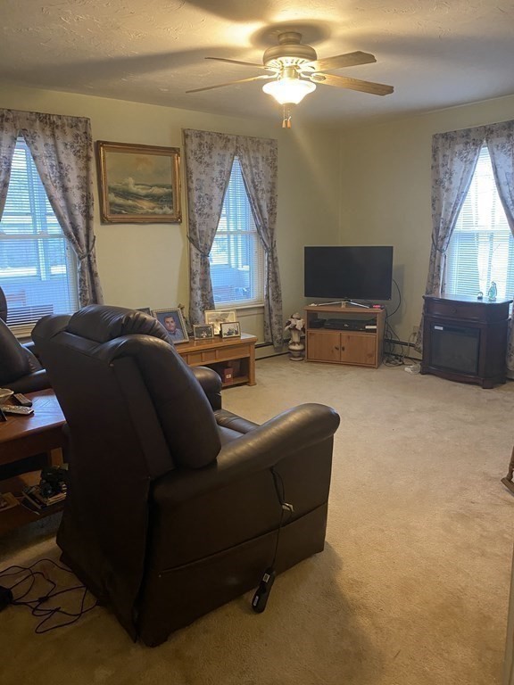 342 West Broadway Gardner, MA 01440 - Photo 10 of 21