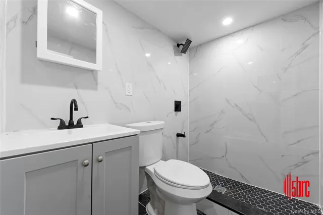 $768,000 | 217-39 114th Road | Queens Village