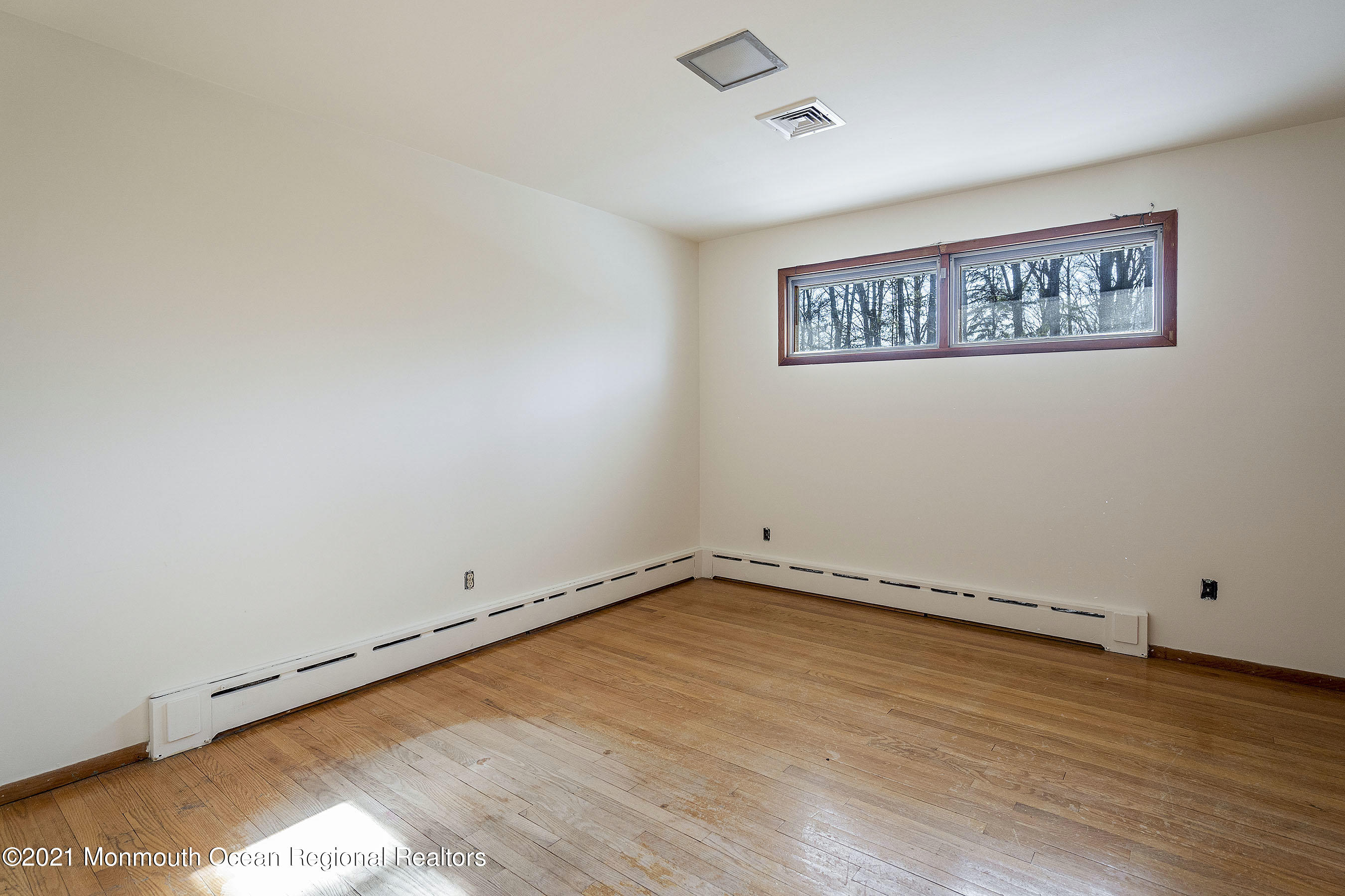 226 Hope Road Tinton Falls, NJ 07724 - Photo 19 of 28 Bed 5