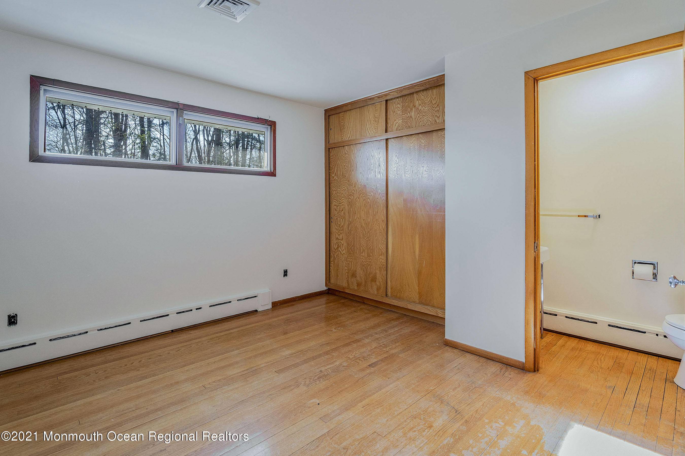 226 Hope Road Tinton Falls, NJ 07724 - Photo 20 of 28 Bed 6