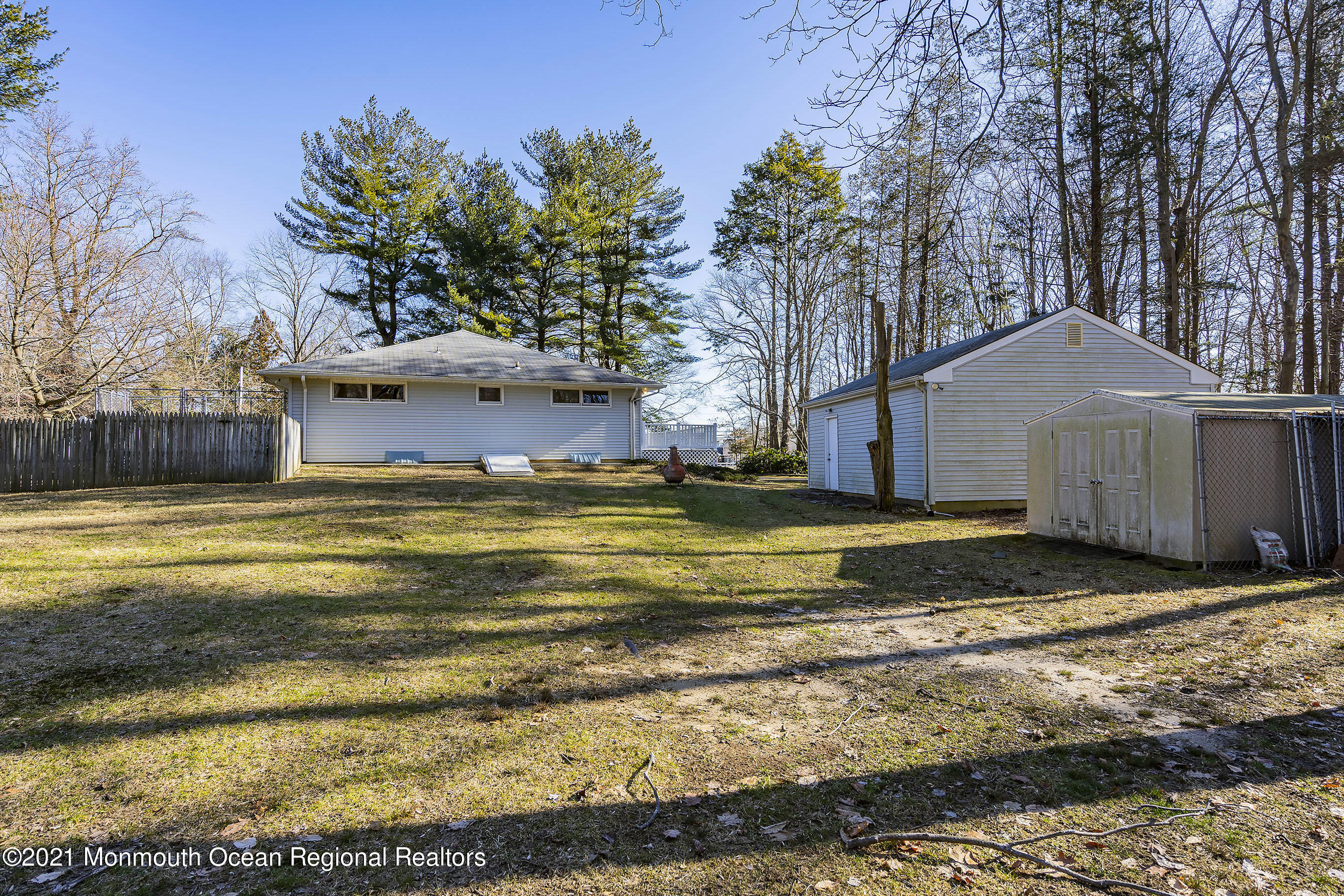 226 Hope Road Tinton Falls, NJ 07724 - Photo 3 of 28 SideofHouse