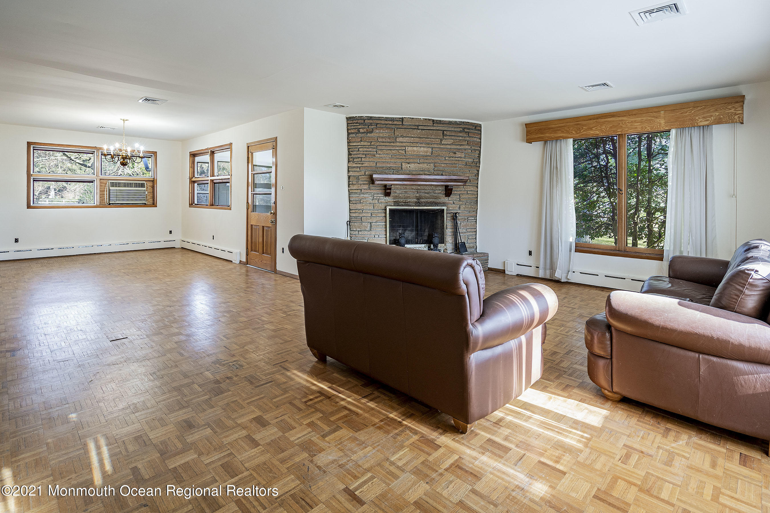 226 Hope Road Tinton Falls, NJ 07724 - Photo 10 of 28 Living