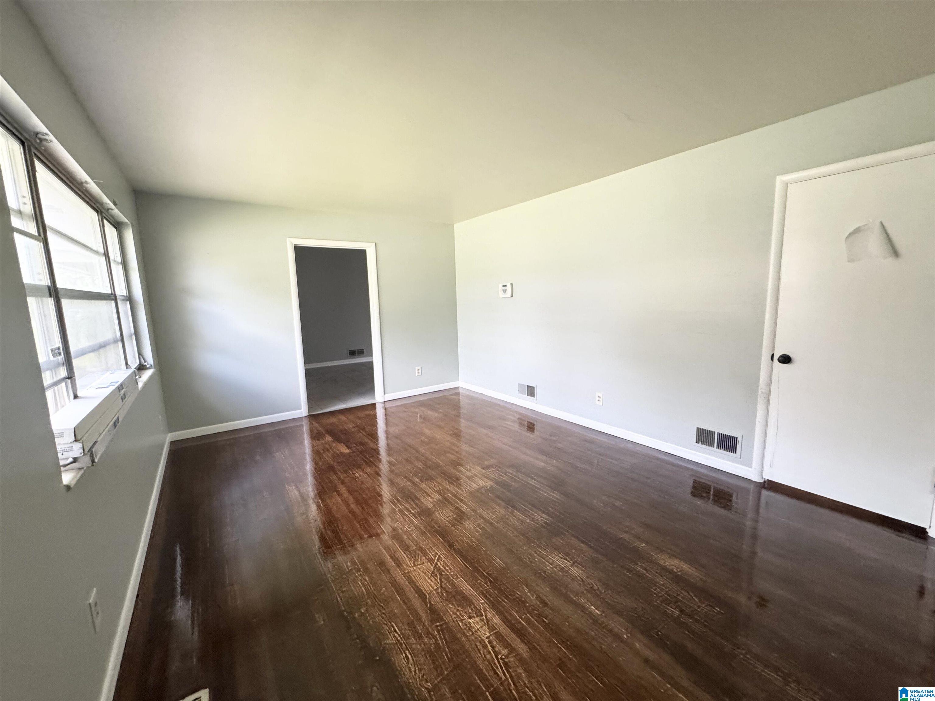 517 Sunhill Road Northwest Birmingham, AL 35215 - Photo 7 of 36