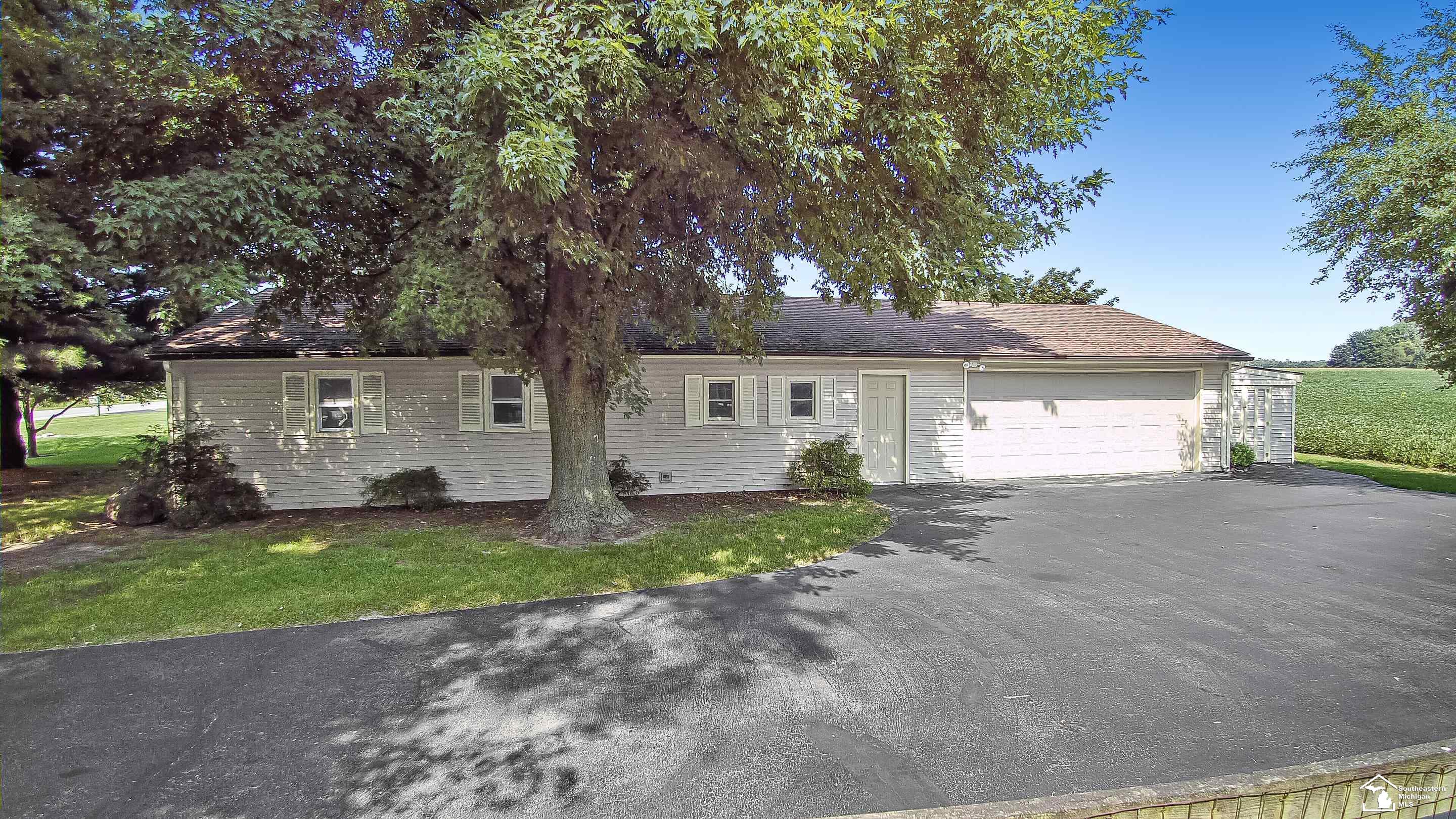 1056 M-151 Roads Monroe, MI 48161 - Photo 8 of 48