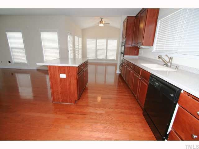 10624 Friendly Neighbor Lane Raleigh, NC 27614 - Photo 6 of 12 Gallery Image 6