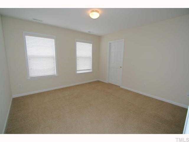 10624 Friendly Neighbor Lane Raleigh, NC 27614 - Photo 10 of 12 Gallery Image 10