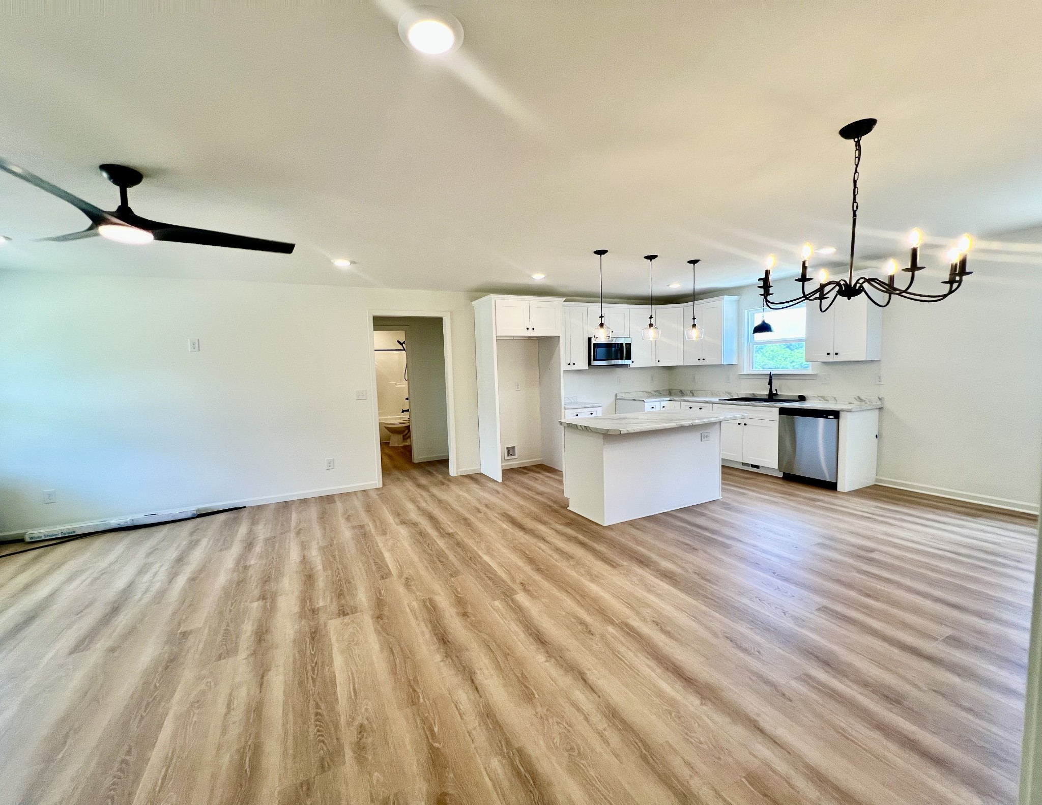 5702 Little Dry Creek Road Pulaski, TN 38478 - Photo 3 of 31 Gallery Image 3